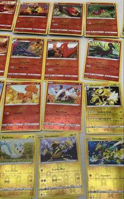 Pokemon Card Lot Modern Era Sword & Shield Scarlet Violet Approx 300 See Photos - Image 2