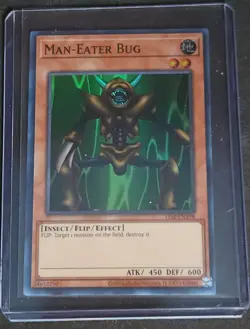 Yu-Gi-Oh! Man-Eater Bug LOB-108 Super Rare Unlimited NM - Image 1