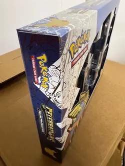 Pokemon TCG Celebrations 25th Zacian Deluxe Pin Collection Box New Sealed - Image 4