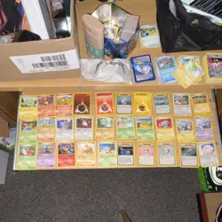 Pokemon lot of old cards ranging from 2017-99 (some are in poor condition) - Image 1