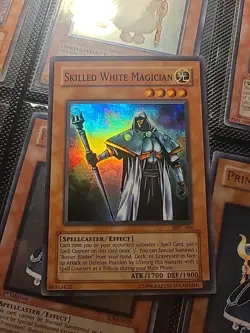 Yugioh! Skilled White Magician MFC-064 Super Rare Unlimited NM - Image 1