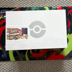 Pokemon TCG Sword & Shield Ultra-Premium Collection Charizard Box English - Image 2