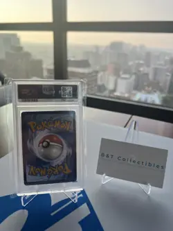 2022 POKEMON GO #011 RADIANT CHARIZARD PSA 9 MINT 🔥🔥 - Image 2