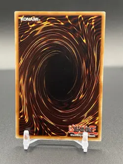 Yu-Gi-Oh | Masked HERO Dark Law | Maze of Muertos - Image 2