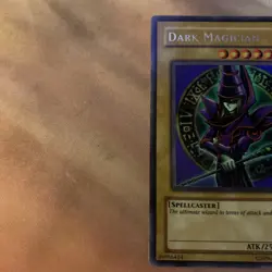 YuGiOh Dark Magician LOB-EN005 25th Anniversary Edition Ultra Rare - Image 2