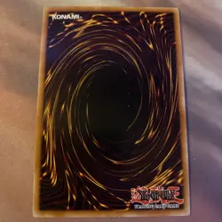 YuGiOh Dark Magician LOB-EN005 25th Anniversary Edition Ultra Rare - Image 4