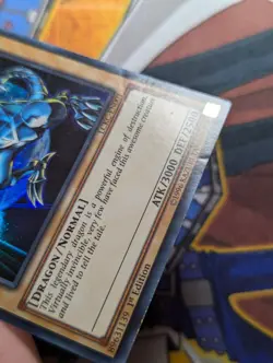 Yugioh Card - Blue-Eyes White Dragon [World Art] *Ultra Rare* LCKC-EN001 LP/MP - Image 2
