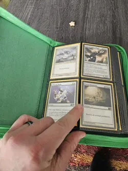 Magic the Gathering Blue/White Binder - Image 1