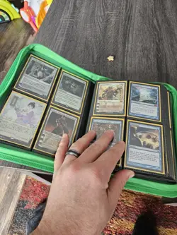 Magic the Gathering Blue/White Binder - Image 3