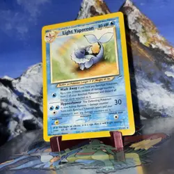 Light Vaporeon - 52/105 Pokemon Neo Destiny - Regular HP / Damaged - Image 2