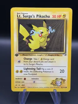 Lt. Surge's Pikachu - 1st Edition - 81/132 Gym Heroes- WOTC - Pokemon TCG - 2000 - Image 1