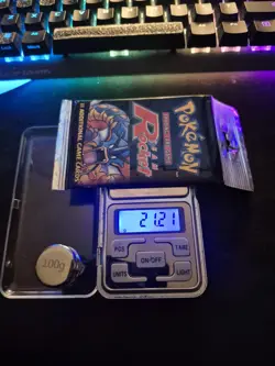 HEAVYU! 21.2g! Pokemon WOTC Team Rocket 🚀 Booster Pack 742818061766 - Image 1
