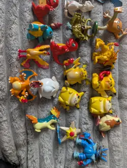 Pokemon TOMY Figure Lot Of 26 Vintage Mini Figures - Image 2