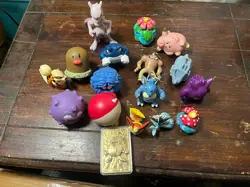 Vintage Lot Of 17 Pokemon Burger King Toys Keychains, Rev-Tops, Squirters & Tomy - Image 1
