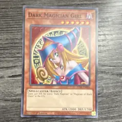 Konami Yu-Gi-Oh! Dark Magician Girl Effect 38033121 1st Edition ATK 2000 DEF 17… - Image 1