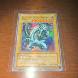 Konami Blue-Eyes White Dragon LOB-001 Unlimited Ultra Rare Holo Card - Image 1