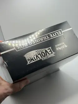 Pokemon TCG Sword & Shield Evolving Skies Elite Trainer Box ETB - New, Sealed - Image 5