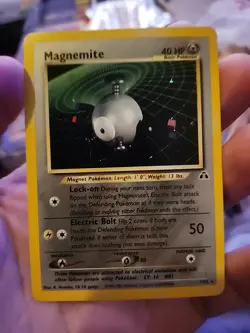 2001 Pokemon TCG Magnemite 7/75 Neo Discovery Unlimited Holo Rare WoTC - Image 1