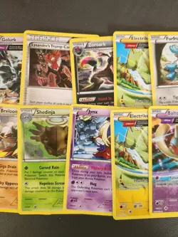 Huge Collection Bulk Lot of 800+ Pokemon Cards - Image 3