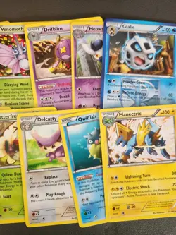 Huge Collection Bulk Lot of 800+ Pokemon Cards - Image 5