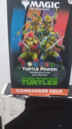 Magic: The Gathering Teenage Mutant Ninja Turtles Commander Deck Box - Image 1