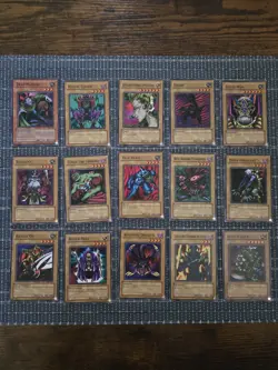 34 Vintage Yugioh Starter Deck Kaiba SDK Card Lot With Holos - Image 4