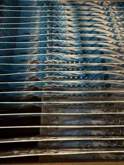 Yu-Gi-Oh! 2002 Legend of Blue Eyes White Dragon Opened Case 19x Blister Sealed - Image 2