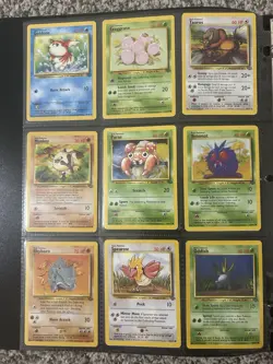 Pokemon TCG 90 Card Binder Lot WOTC - Image 2