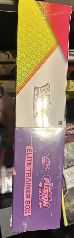 Pokemon Sword & Shield Fusion Strike Elite Trainer Box Sam’s Club Bundle 820650809330 - Image 2