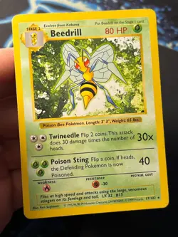 Beedrill 17/102 Shadowless Rare Base Set - Pokemon Card WOTC MP - Image 1