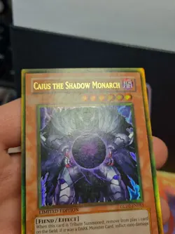 Yu-Gi-Oh Caius the Shadow Monarch GLD2-EN033 Gold Rare Limited Edition LP- - Image 5
