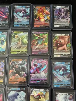 Pokemon LOT 30 Cards ALL V and ALL IN TOP LOADERS - Image 3