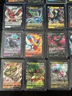Pokemon LOT 30 Cards ALL V and ALL IN TOP LOADERS - Image 4