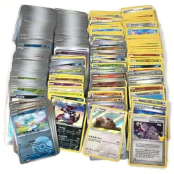 Over 2lbs of Holo Pokemon Cards w/Holo Rares, Uncommons & More! - Image 2