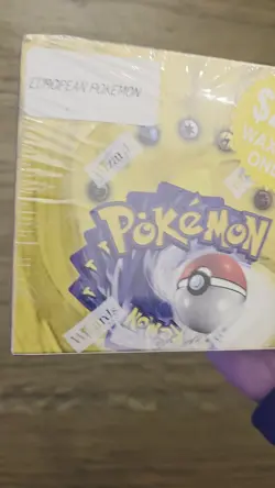 Factory Sealed Pokemon Base Set Unlimited Booster Box European Spanish Blue Wing - Image 2