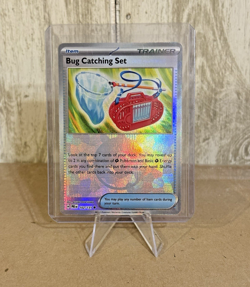 Bug Catching Set Poke Ball Pattern Holo Prismatic Evolutions 102/131 Pokemon TCG - Image 1