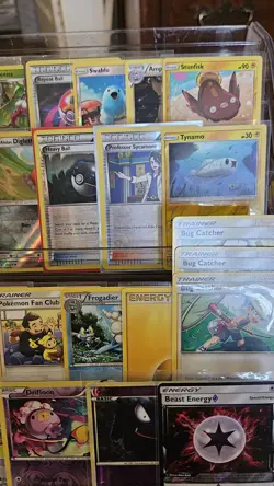 Pokemon Lot of 30 Holo Reverse Holo & Non Holo Cards NM-LP Ninetales Vintage - Image 3