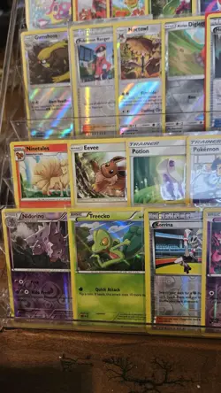 Pokemon Lot of 30 Holo Reverse Holo & Non Holo Cards NM-LP Ninetales Vintage - Image 5