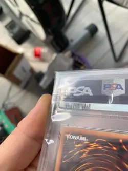 Yugioh red eyes black dragon sdj-001 psa 8 - Image 4