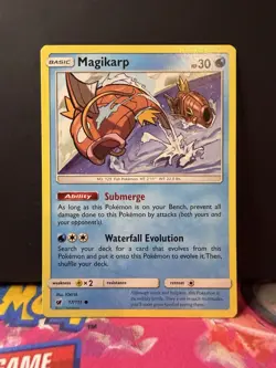 POKEMON Trading Card BAsic Magikarp HP30 Submerge Waterfall Evolution 17/111 - Image 1
