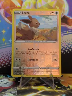Pokemon TCG Evolving Skies Eevee 125/203 Reverse Holo Common NM/M NP - Image 1
