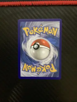 Umbreon Gold Star 17/17 Celebrations Classic Collection Holo Card NM Condition - Image 2