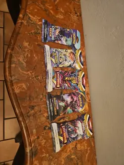 Pokemon SWORD & SHIELDS Booster Pack 5x Sealed Packs, 10 Cards Each Pack. - Image 1