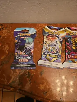 Pokemon SWORD & SHIELDS Booster Pack 5x Sealed Packs, 10 Cards Each Pack. - Image 3