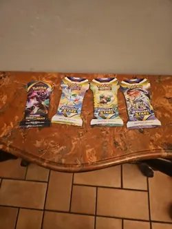 Pokemon SWORD & SHIELDS Booster Pack 4x Sealed Packs, 10 Cards Each Pack. - Image 5