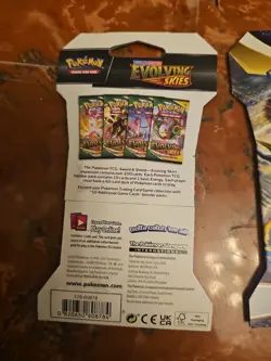 Pokemon SWORD & SHIELDS Booster Pack 4x Sealed Packs, 10 Cards Each Pack. - Image 3
