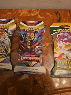 Pokemon SWORD & SHIELDS Booster Pack 4x Sealed Packs, 10 Cards Each Pack. - Image 5