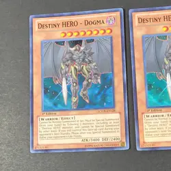Yugioh TCG - 2x Destiny Hero Dogma - LCGX-EN128 - LP - 1st Ed - Super Rare, 2011 - Image 4