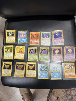 Pokemon TCG 1st Edition French Fossil Lot Of 17 Rares - Image 1