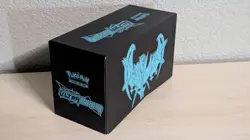 Pokemon Sun & Moon 2018 Ultra Prism Empty ETB Box With Matching Card Sleeves - Image 4